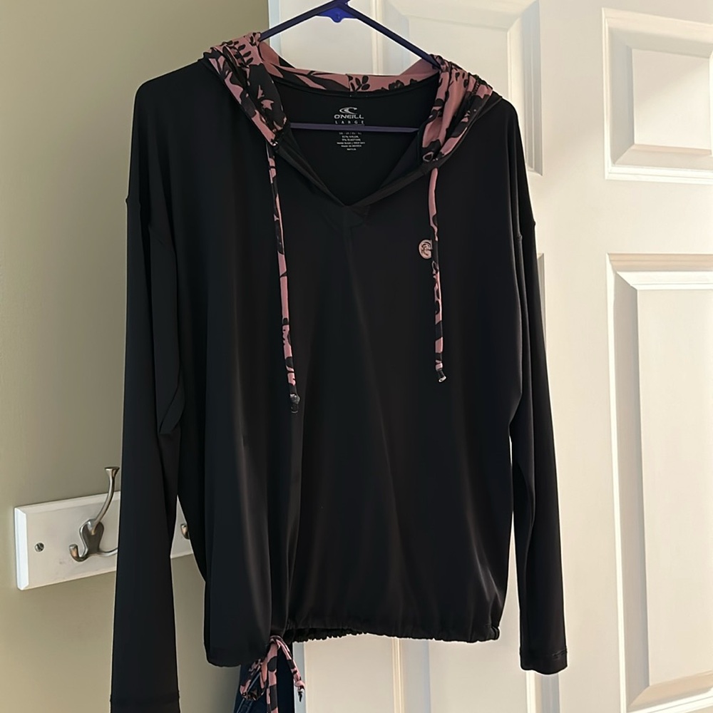 Women O’Neil hooded Sweatshirt lightweight